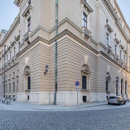 Melody Meadow Apartment Budapest Ngoại thất bức ảnh