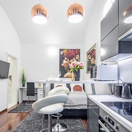 Melody Meadow Apartment Budapest Ngoại thất bức ảnh