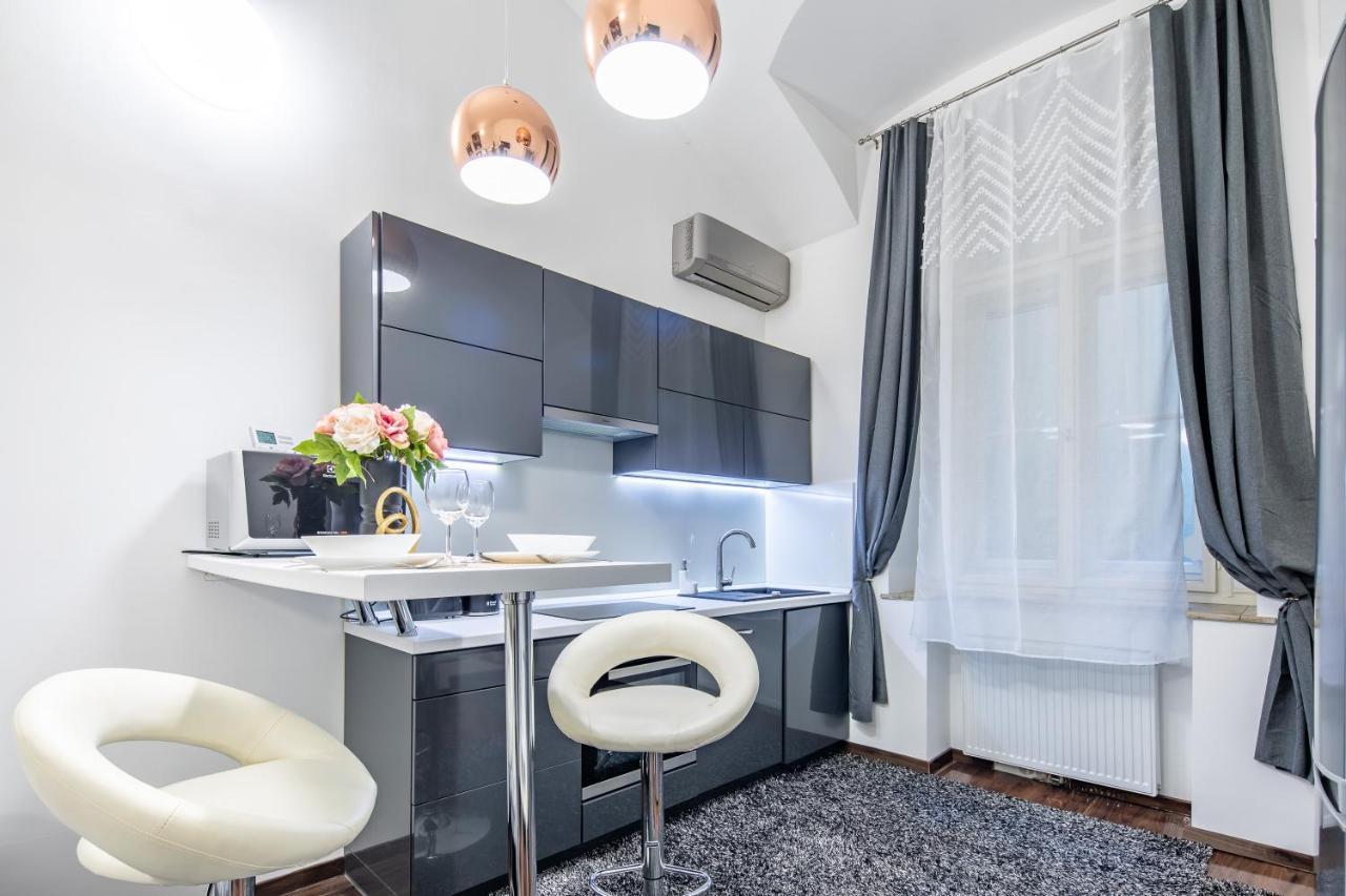 Melody Meadow Apartment Budapest Ngoại thất bức ảnh