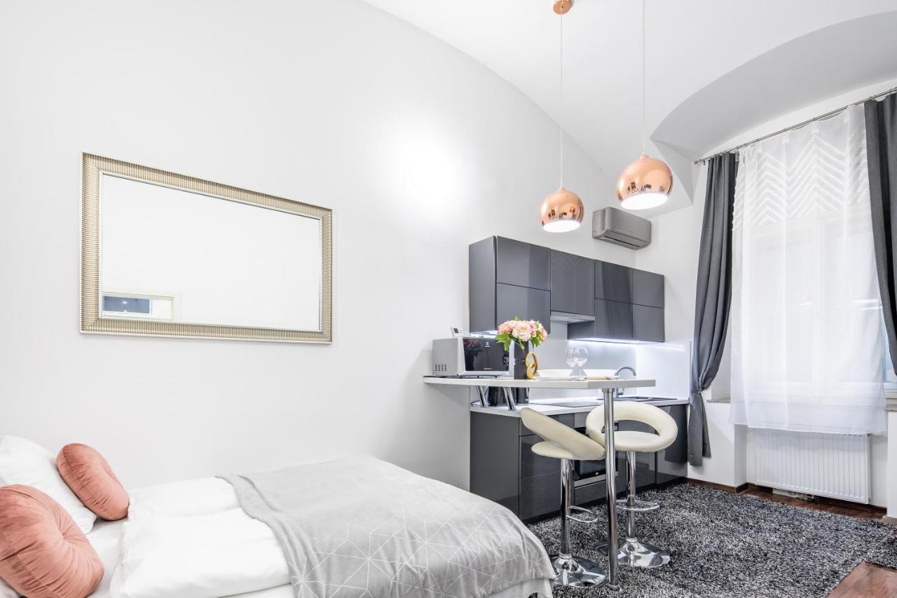 Melody Meadow Apartment Budapest Ngoại thất bức ảnh